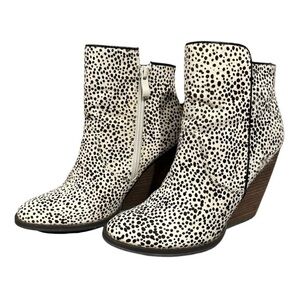 Very Volatile Feverdream Chocolate Chip Leather Pony Hair Wedge Booties Sz 7 VGC